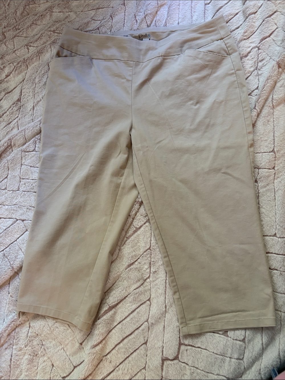 croft & barrow Beige Pull-On Capri Pants